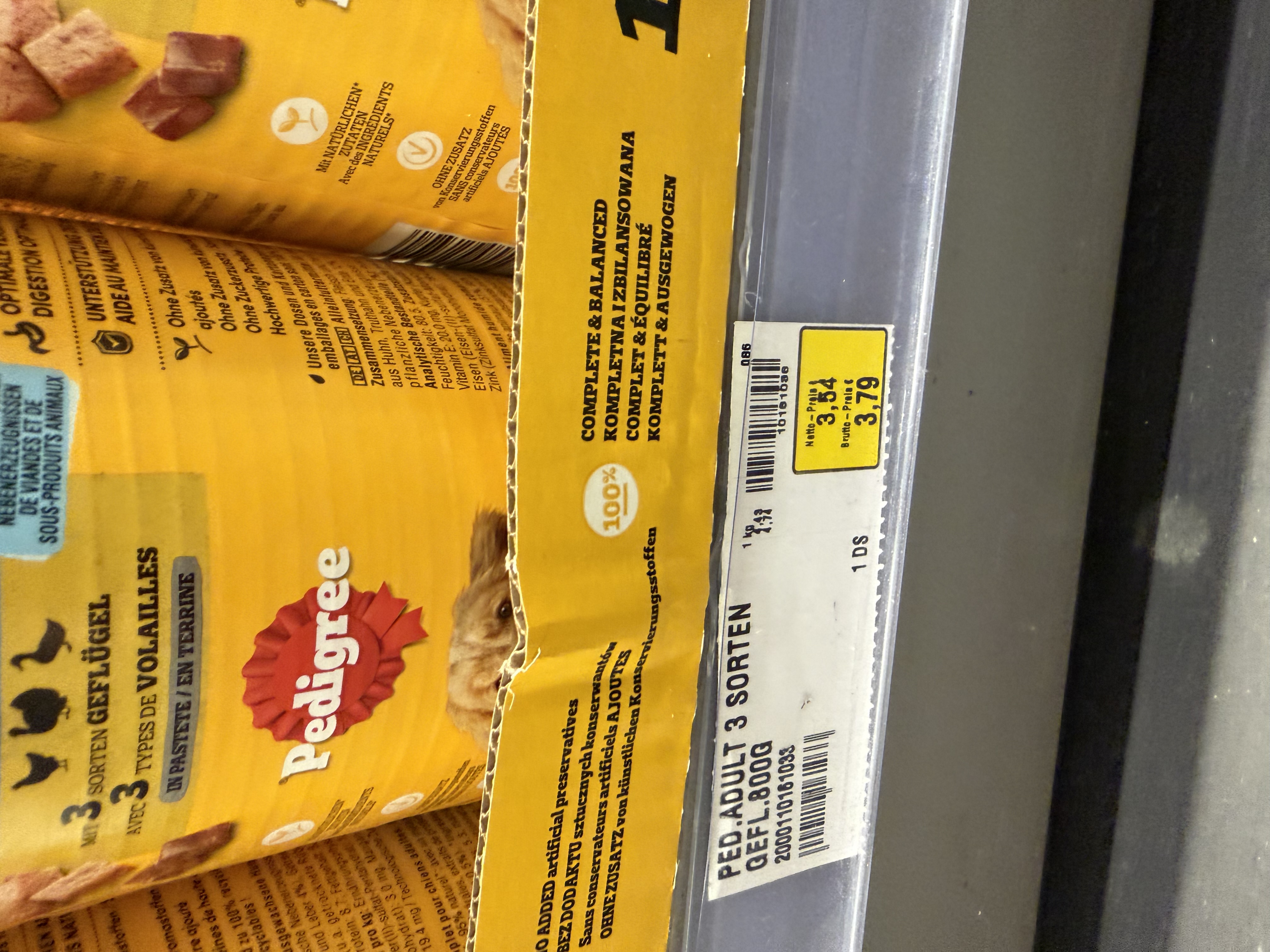 Pedigree Adult mit 3 Sorten Geflügel in Pastete – Ansicht 2