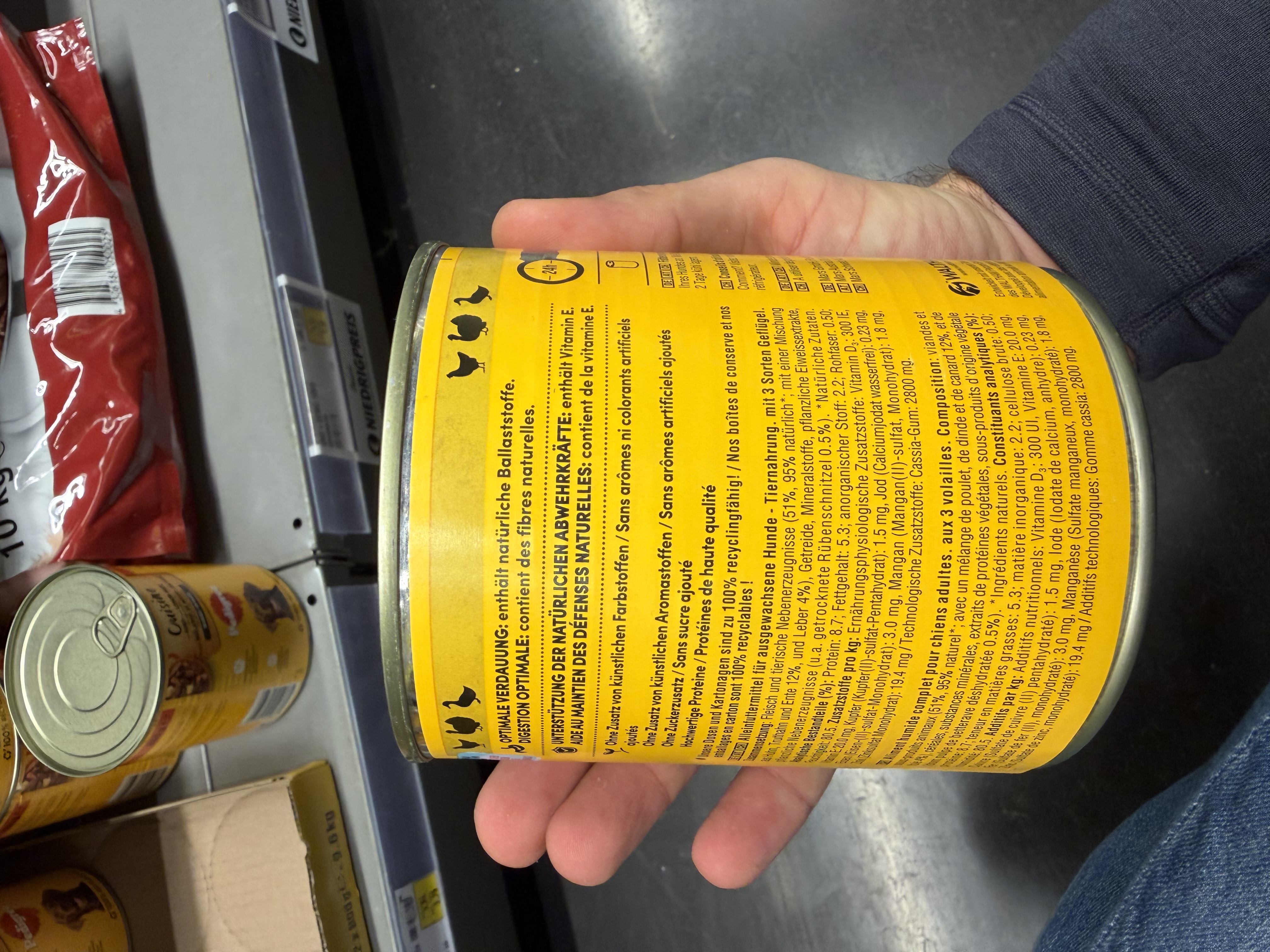 Pedigree Adult mit 3 Sorten Geflügel in Pastete – Ansicht 5