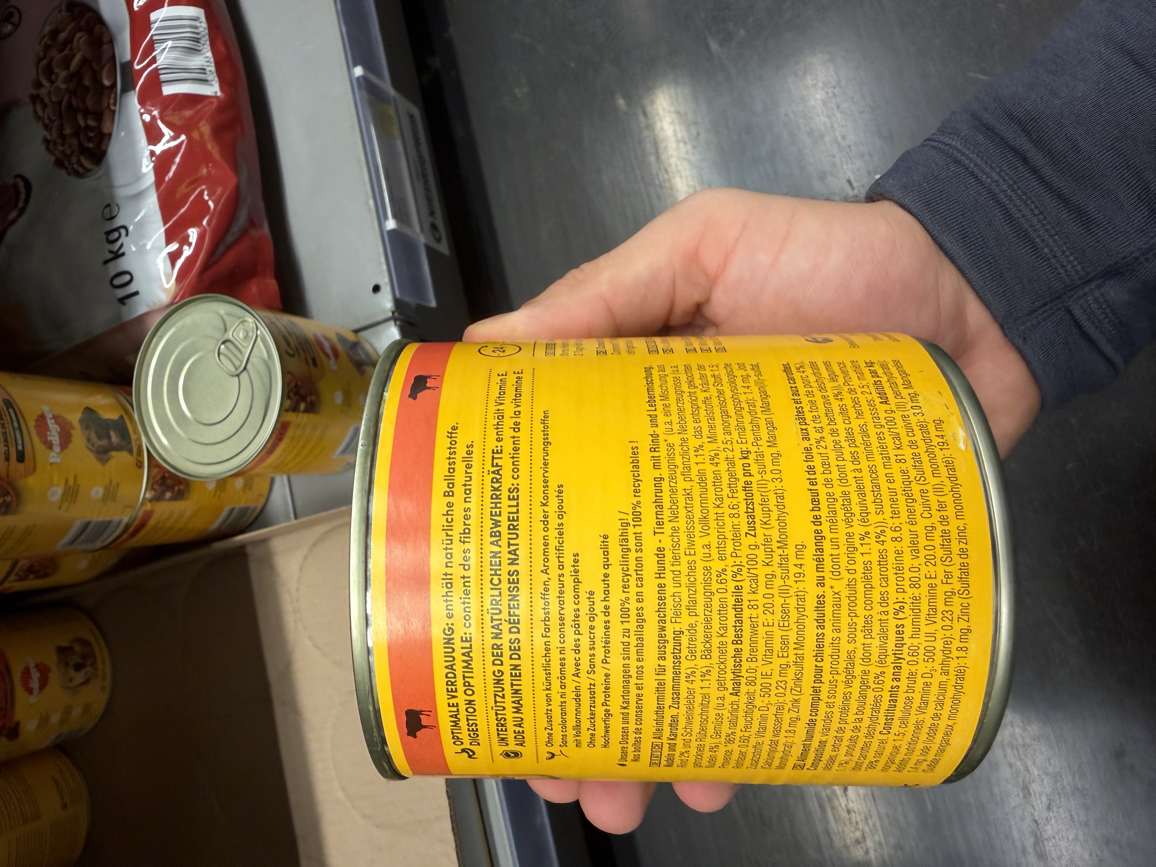 Pedigree Cuisine mit Rind- und Leber-Mix, Nudeln und Karotten in Sauce – Ansicht 5